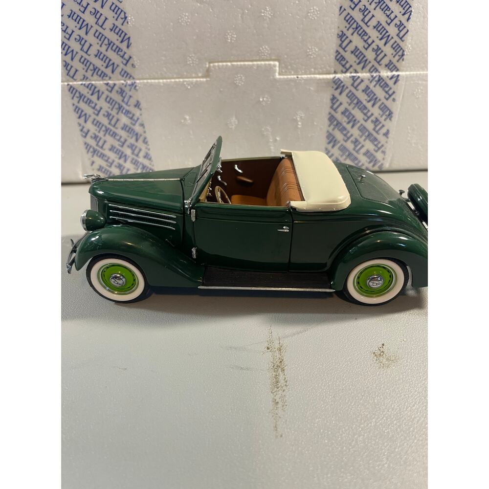 Franklin Mint 1:24 1936 Ford Deluxe Cabriolet Convertible
